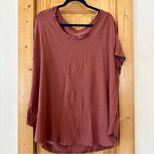 Ava & Viv Women's Long Sleeve Top in Rust 2X